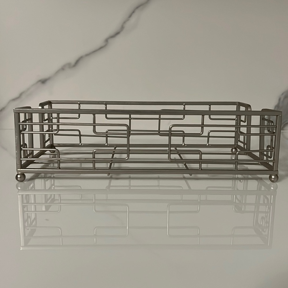 Guest hand towel holder brushed nickel